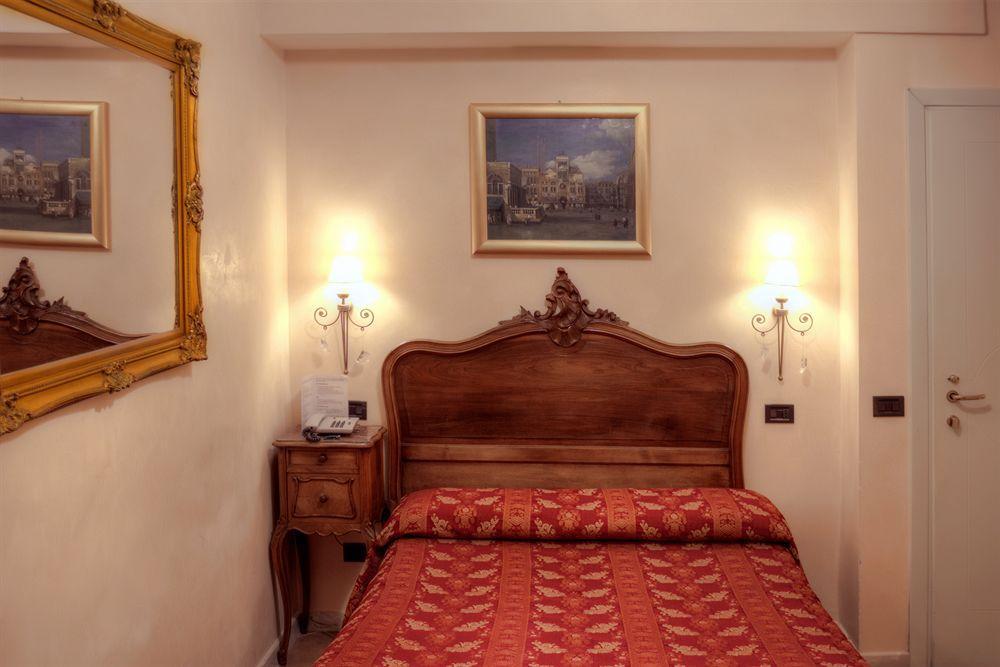 רומא Hotel Caravaggio מראה חיצוני תמונה